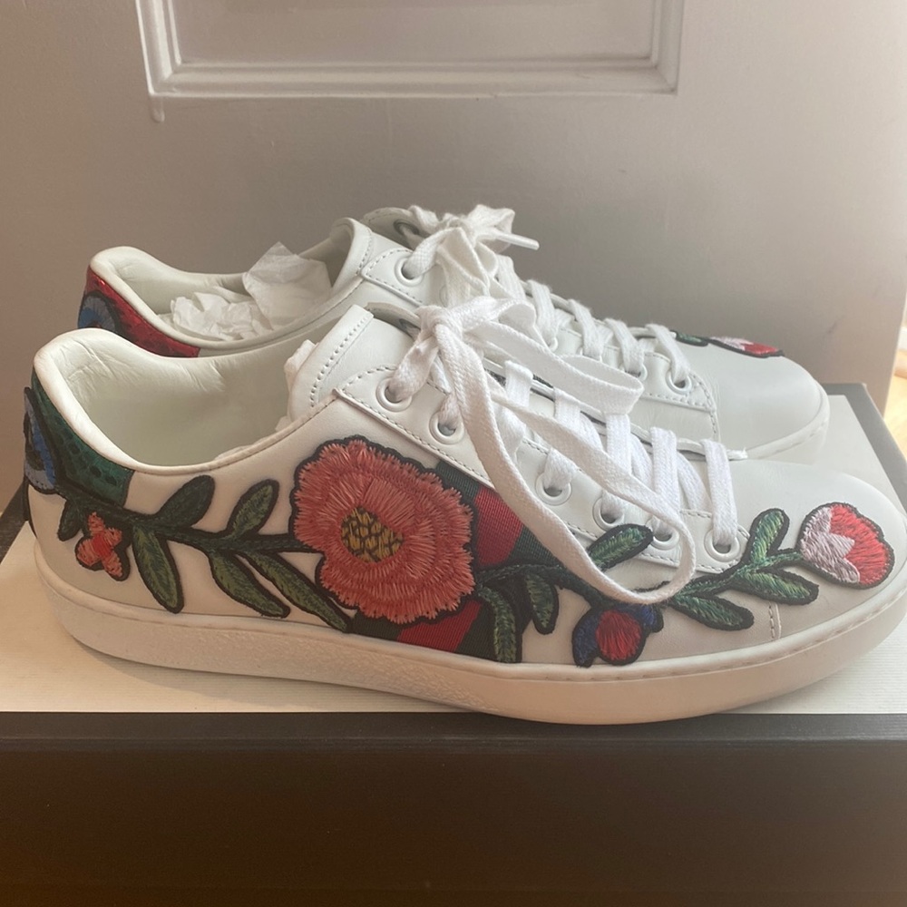 Gucci women’s floral sneakers